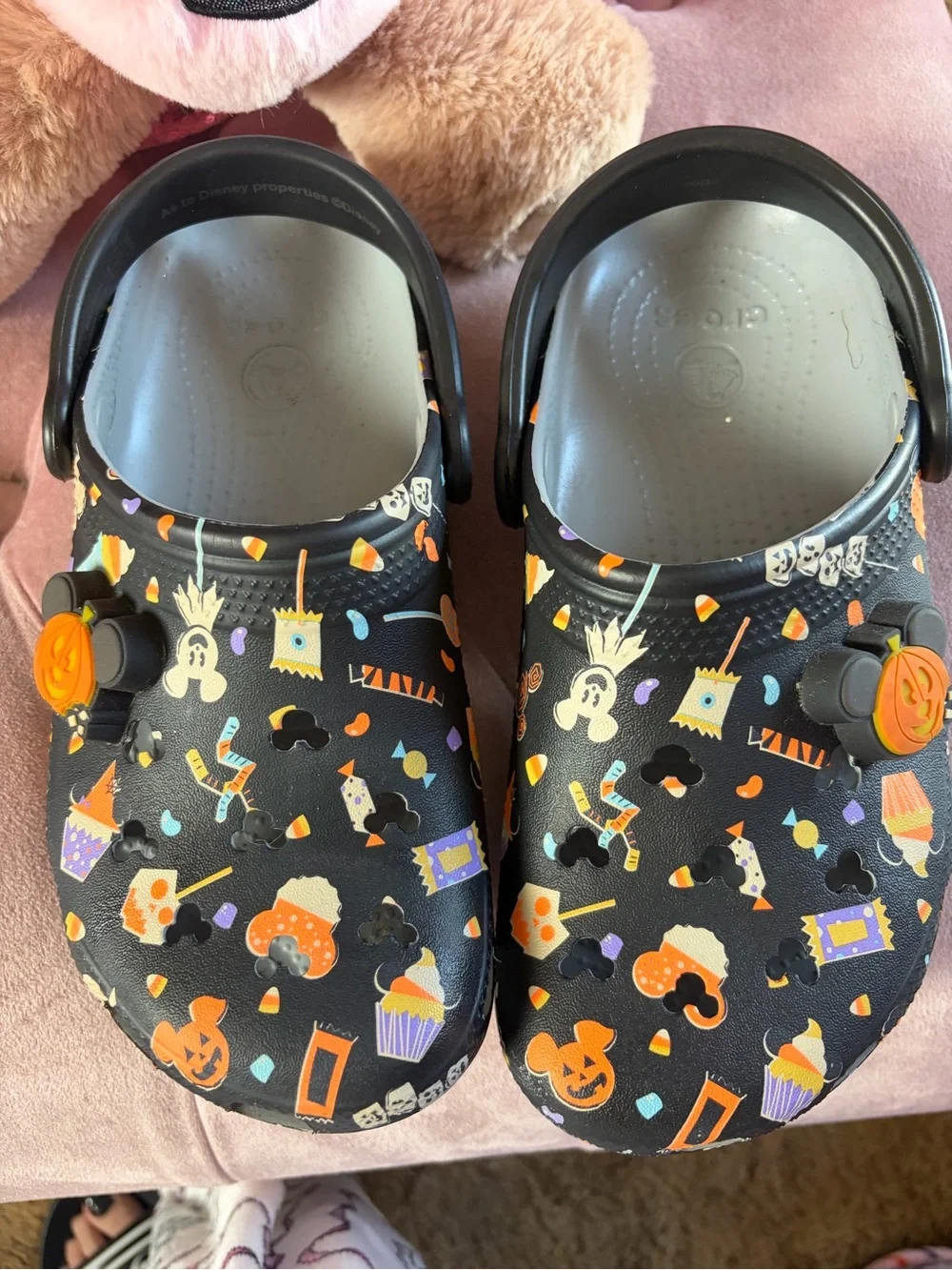 Disney Parks Mickey Halloween Print Clogs Crocs   Pumpkin Candy 🍭 🎃 size 4M 6W
